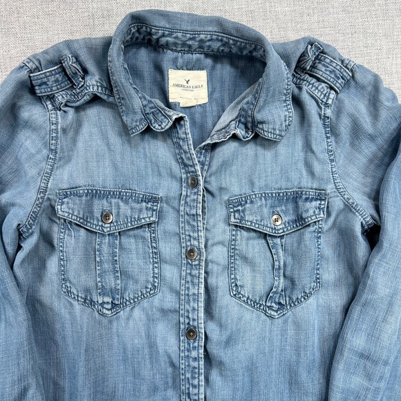 American Eagle Outfitters Chambray Shirt Women XS Boyfriend Fit Button Down Top - Picture 1 of 9